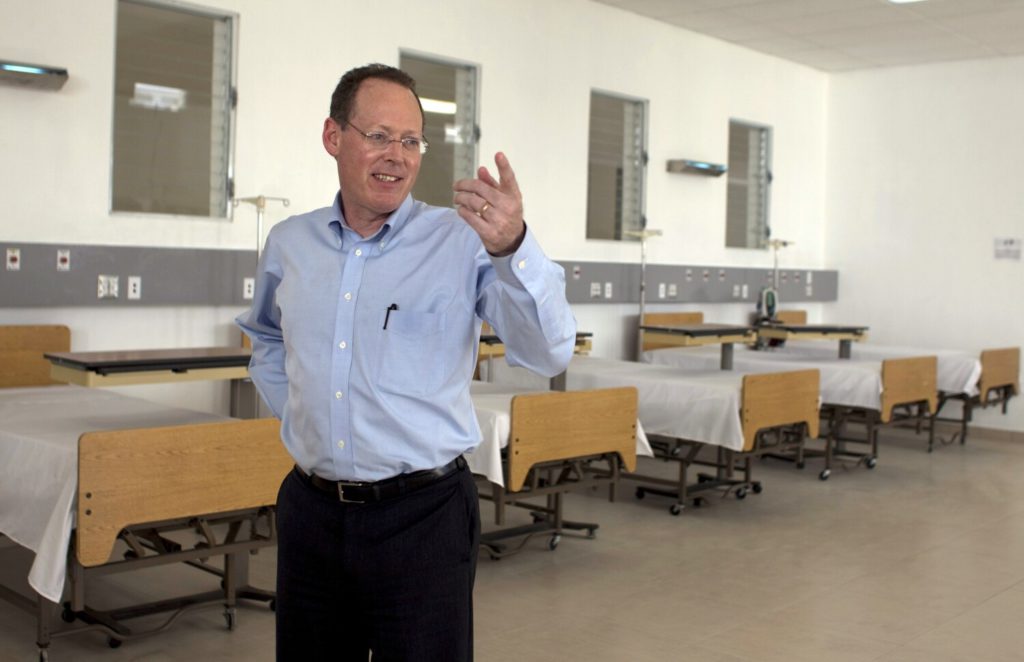 Dr. Paul Farmer, global healthcare pioneer who provided aid to millions, dies