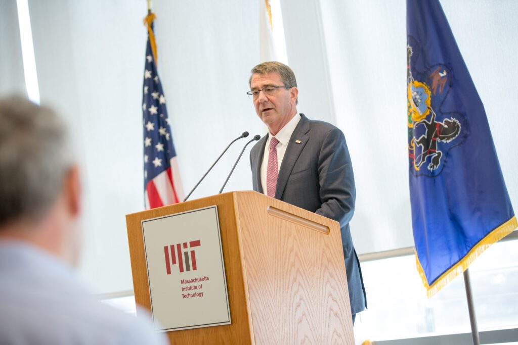 Ashton Carter, former U.S. secretary of defense who served in leadership roles at the MIT Corporation and Lincoln Laboratory, dies at 68