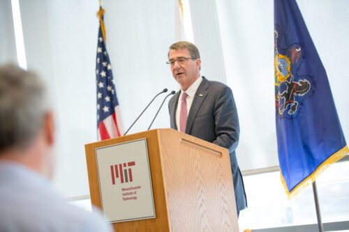 Mit Ash Carter 01 Press.jpg