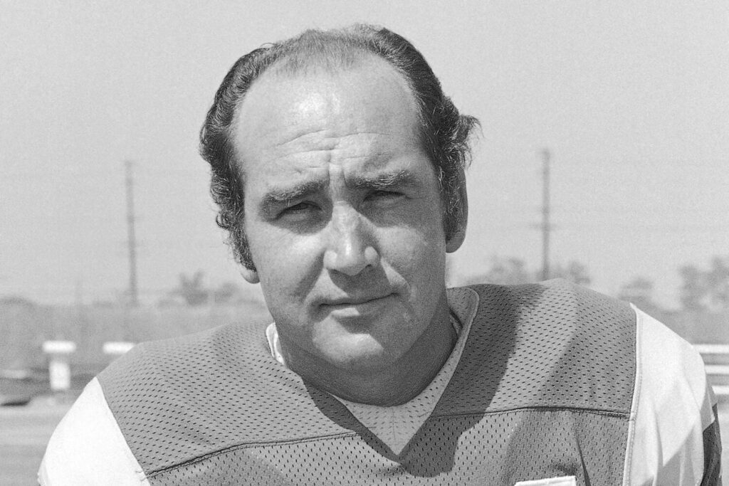 John Hadl, six time Pro Bowl quarterback who led both the Chargers and Rams, dies