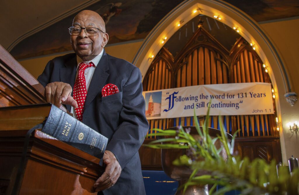 The Rev. Dr. Alfred C.D. Vaughn,  longtime pastor of Sharon Baptist Church and influential force in Baltimore, dies