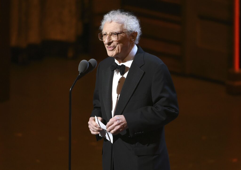 Sheldon Harnick, ‘Fiddler on the Roof’ lyricist, dies at 99