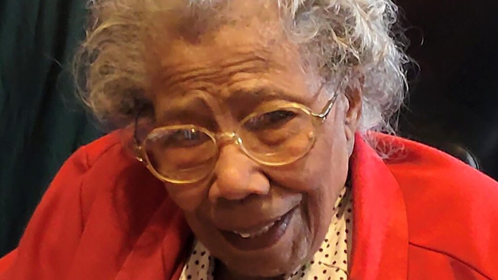 Dora E. Bundy, housekeeper and nanny known for being a firm disciplinarian, dies at 103