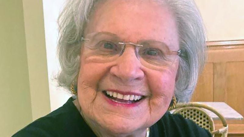 Patricia A. ‘Pat’ Holechek, longtime receptionist at Notre Dame Preparatory School, dies