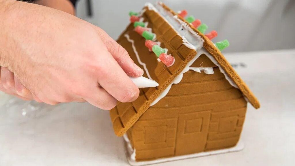 Make memories in the kitchen with these DIY gingerbread house kits