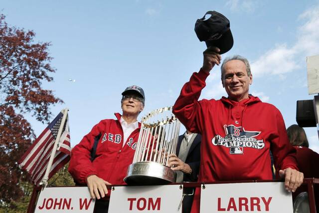Allderdice grad Larry Lucchino, force behind retro ballpark revolution and drought-busting Red Sox, dies at 78