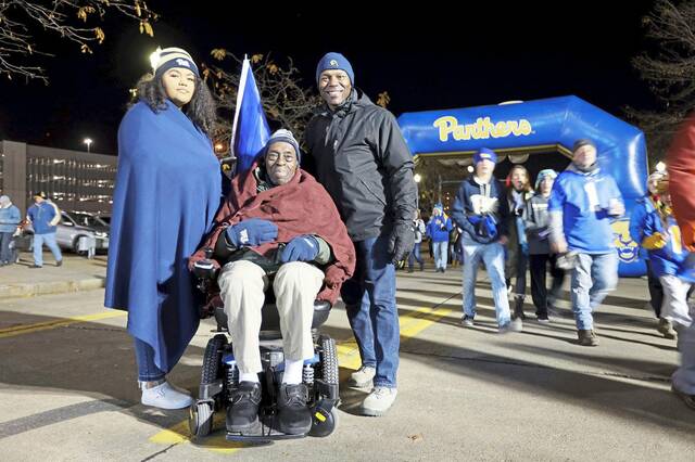 Pitt football pioneer Bobby Grier, 1st Black player in the Sugar Bowl, dies at 91