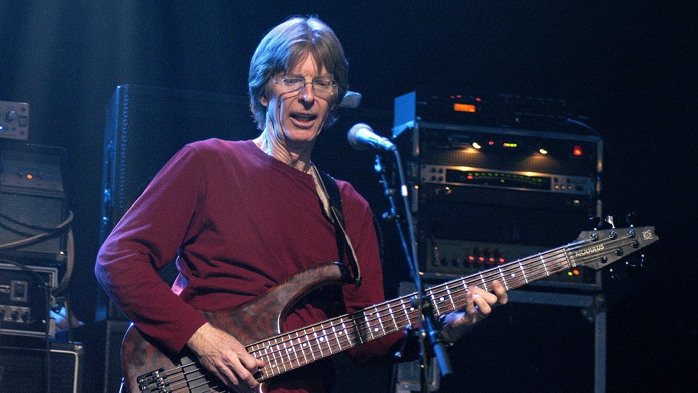 Phil Lesh, Grateful Dead Bassist, Dies at 84