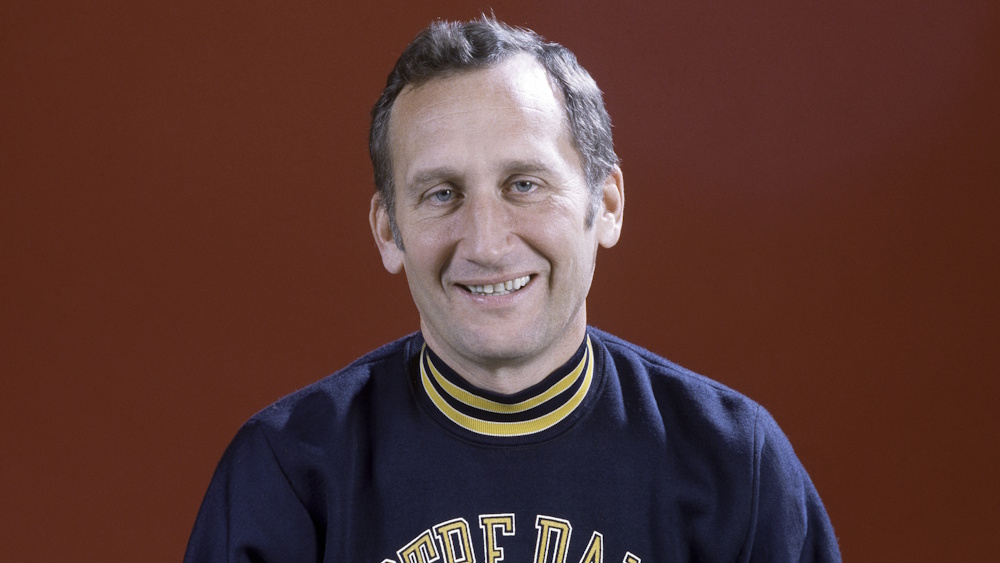 Notre Dame’s Former Coach, Gerry Faust, Dies at 89