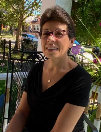 Eileen Nieves