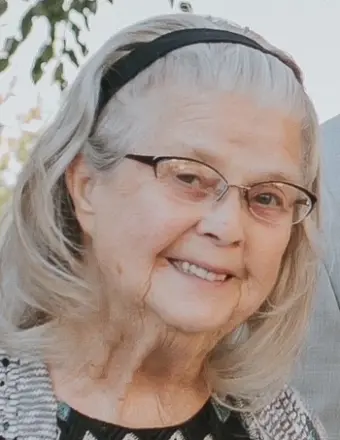 Geraldine  Haken
