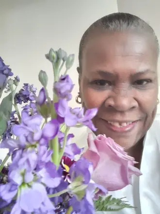 Gloria Morris