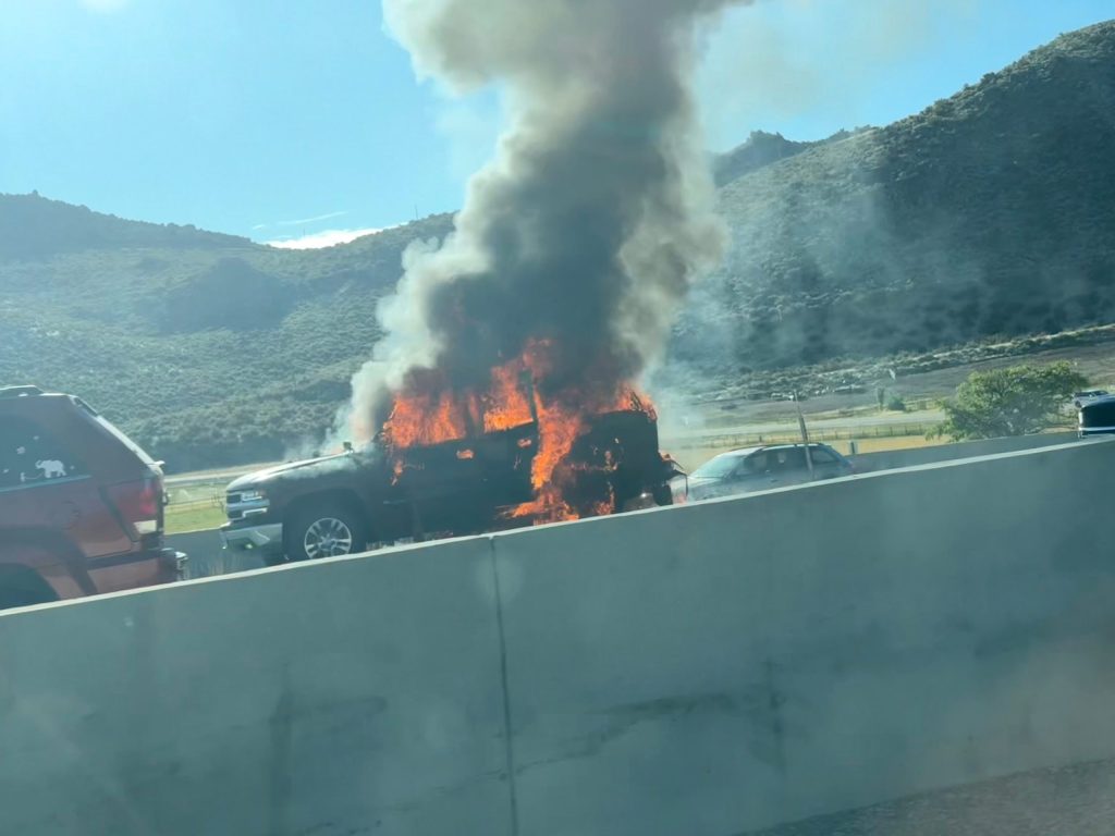 Carson City Fire Department called to vehicle fire on I-580