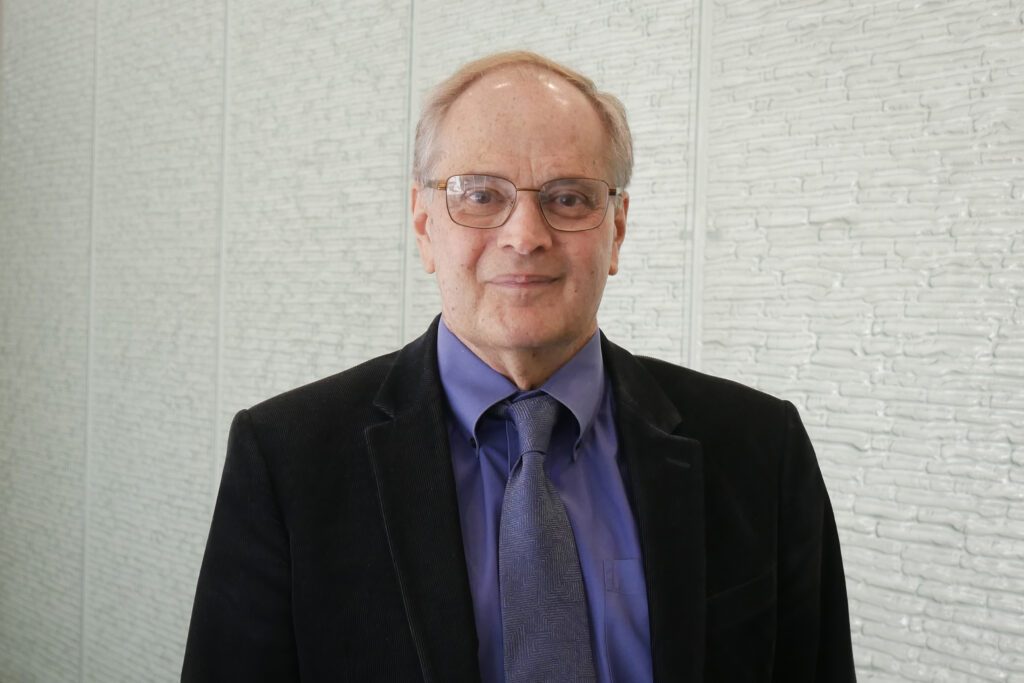 Professor John Joannopoulos, photonics pioneer and Institute for Soldier Nanotechnologies director, dies at 78