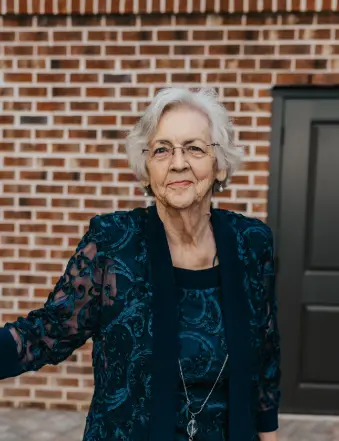 Betty Warr
