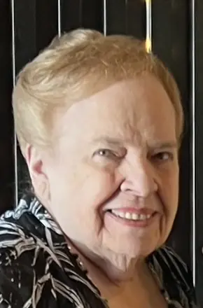 Estelle Santamarina