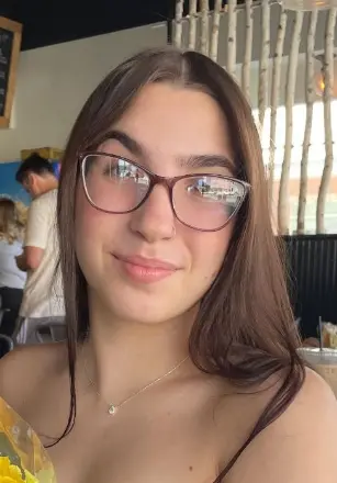Gwenyth Zak