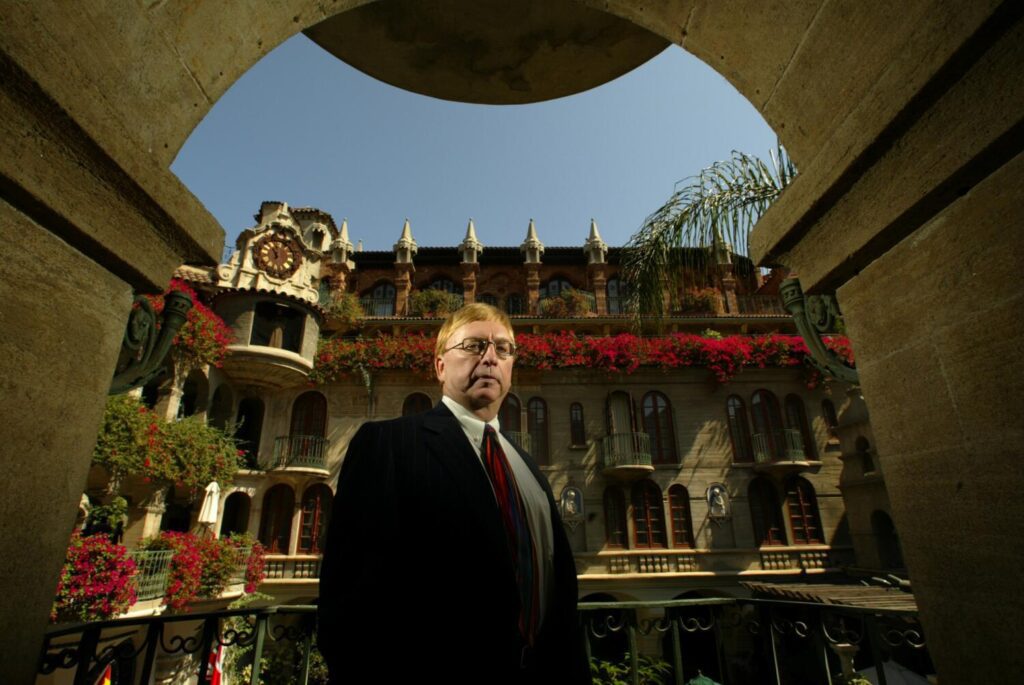 Duane Roberts, frozen-burrito magnate and Mission Inn owner, dies at 88