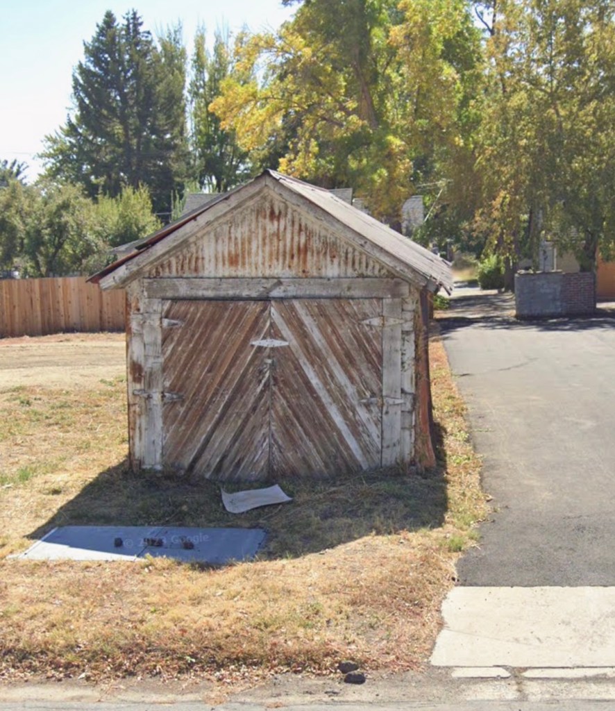 Reader submission: Fare thee well, little barn garage of 300 North 2nd Street