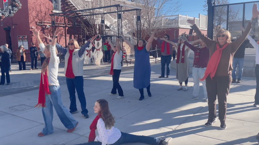 VIDEO: Surprise downtown flash mob by Carson City church rings in Christmas spirit